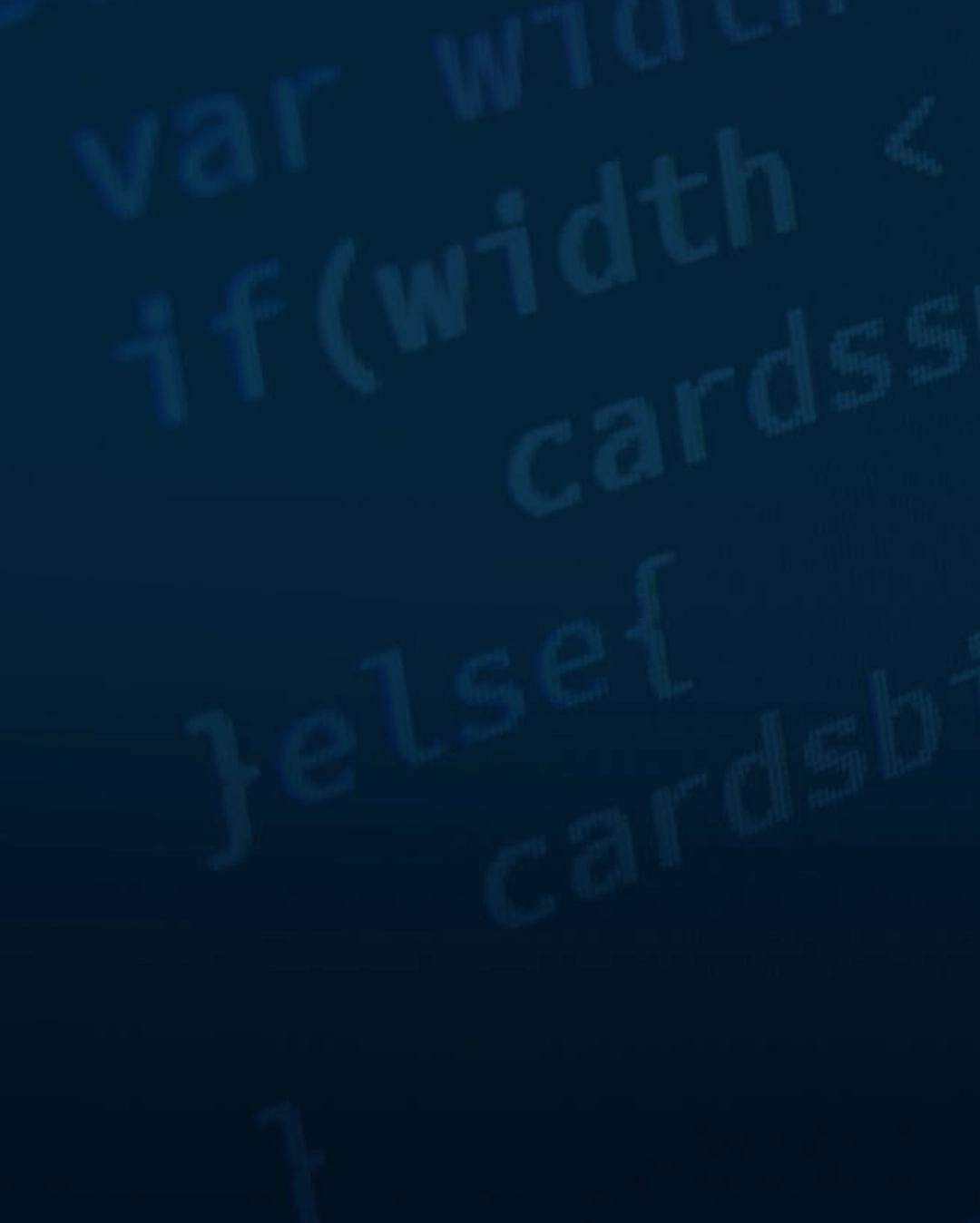 Das Bild zeigt einen Mann vor einem Laptop, der an einer skalierbaren Software Architektur arbeitet. Das Bild ist in Blautönen gehalten.